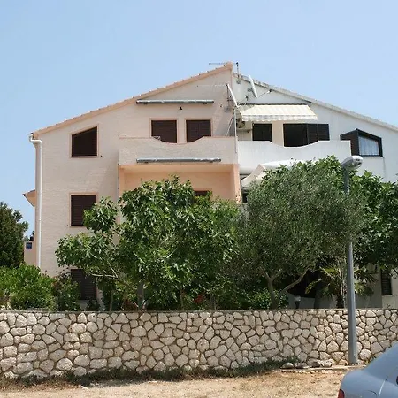 Apartments With A Parking Space Mandre, Pag - 6546