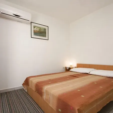 Apartments With A Parking Space Mandre, Pag - 6546 公寓 *