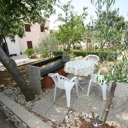 Apartments With A Parking Space Mandre, Pag - 6546 Apartment *