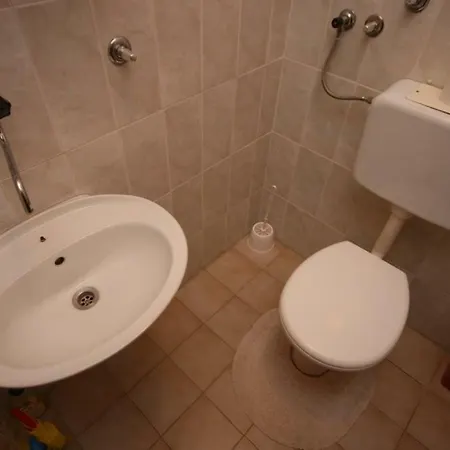 Apartments With A Parking Space Mandre, Pag - 6546 Pag Town