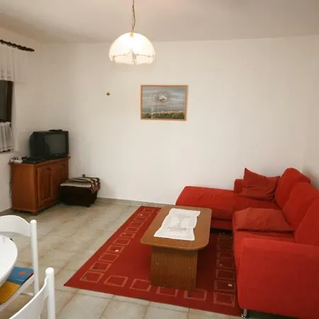 Apartments With A Parking Space Mandre, Pag - 6546 * Pag Town