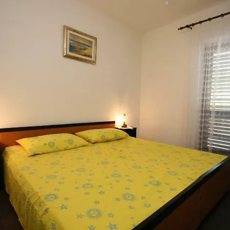 Apartments With A Parking Space Mandre, Pag - 6546 Pag Town